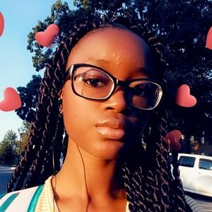 Meet your Posher, DeNell